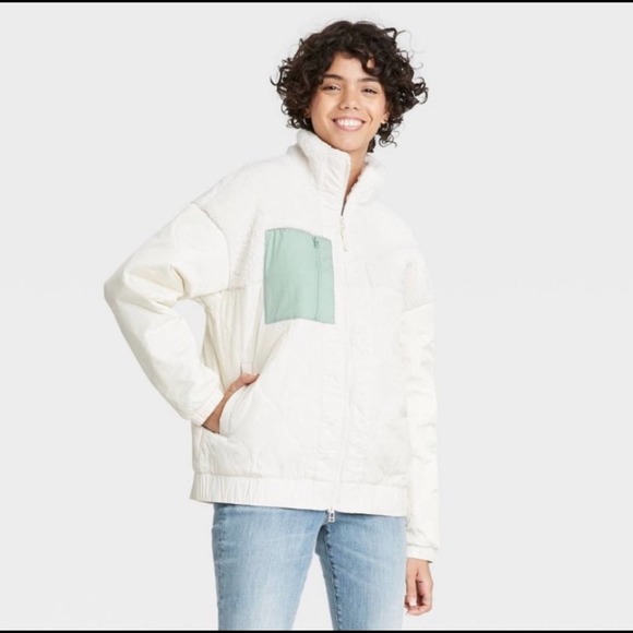 Universal Thread Women’s Cream Sherpa Jacket NWT SZ XS - Picture 1 of 5